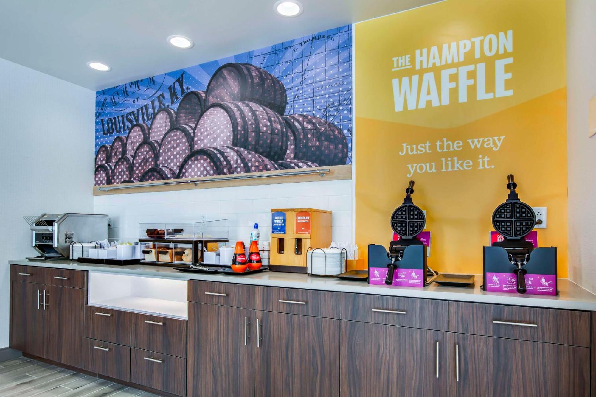 Hampton Inn & Suites By Hilton Louisville East Oxmoor Exterior foto
